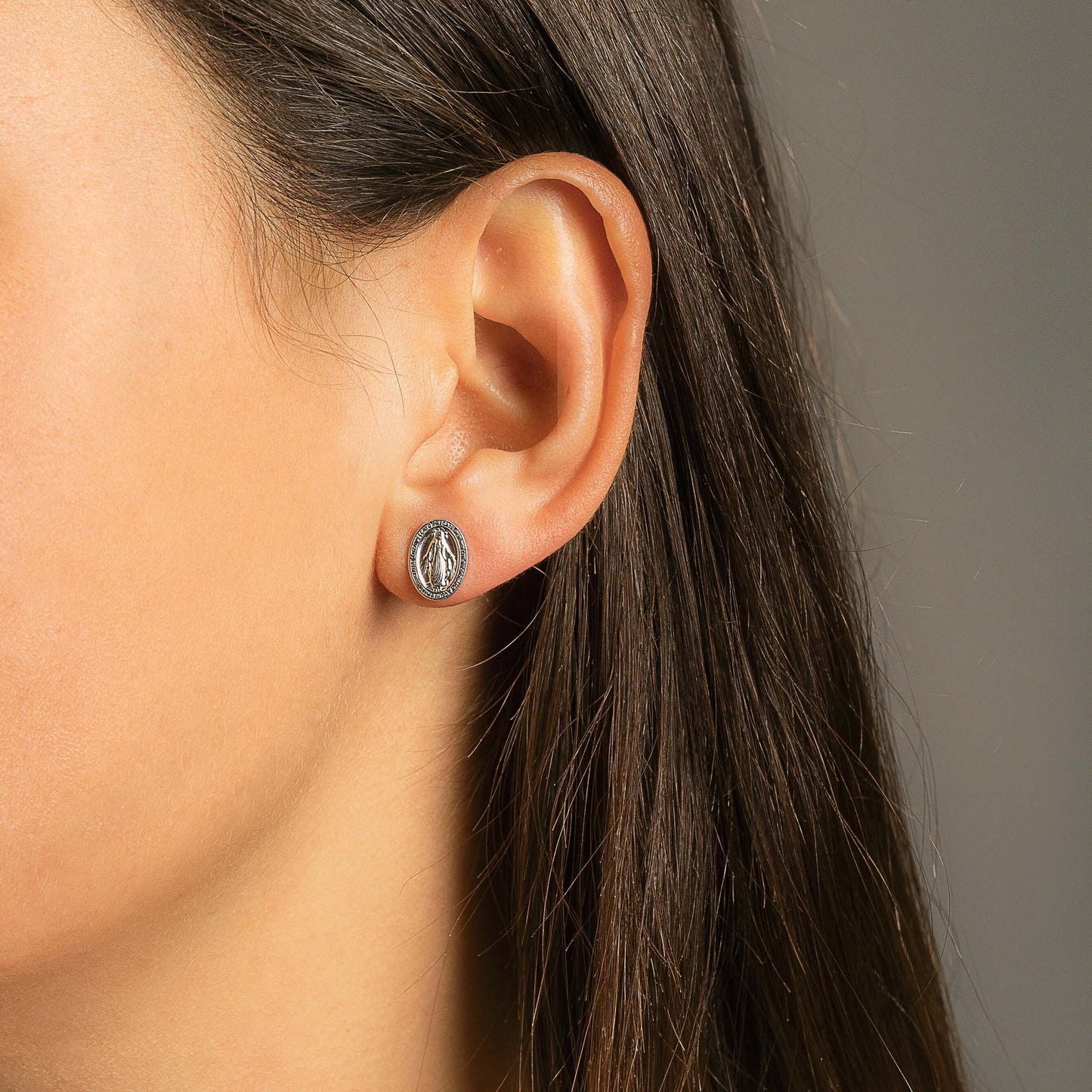 MIRACULOUS MEDAL - STUD EARRINGS - SILVER