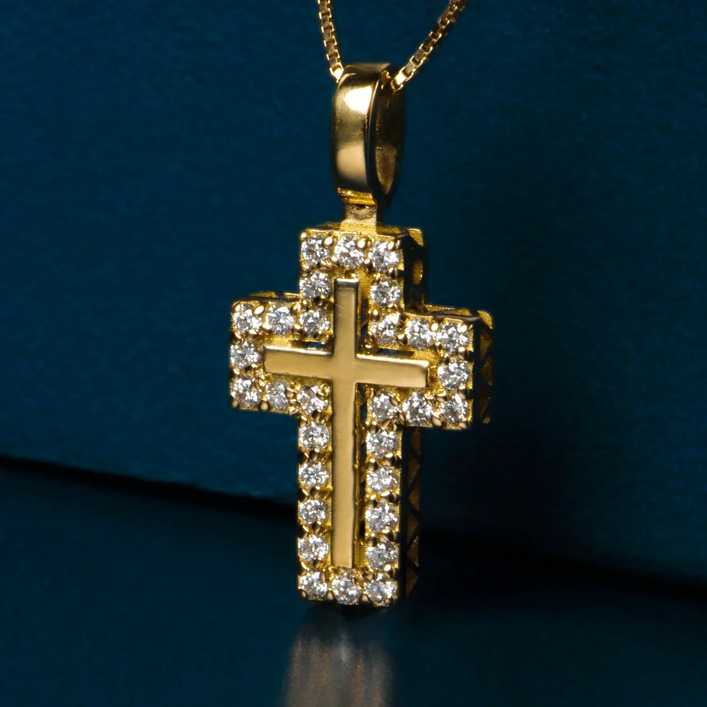 CROSS NECKLACE - DIAMONDS AND GOLD