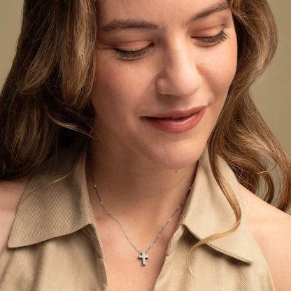 CROSS NECKLACE - WHITE GOLD