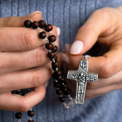POPE FRANCIS - WOODEN BEADS ROSARY - METAL