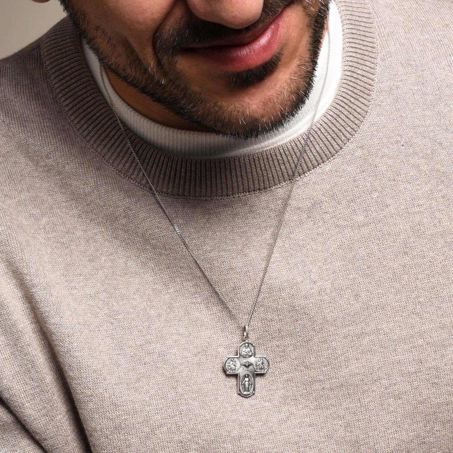 SCAPULAR - CROSS PENDANT - WHITE GOLD